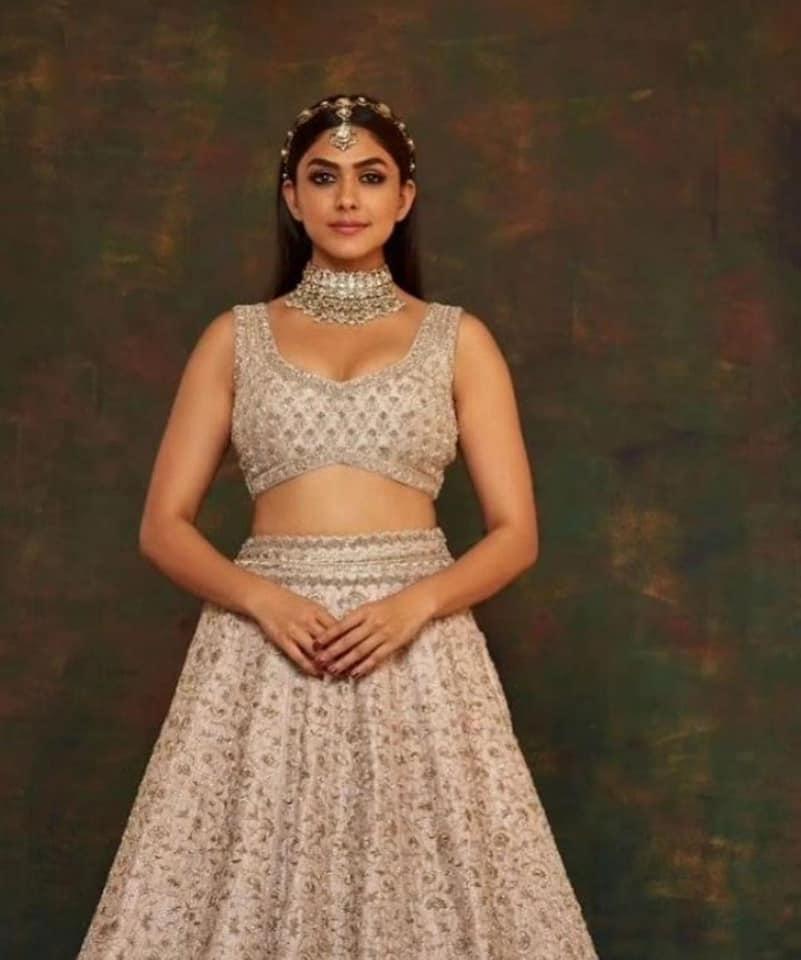 mrunal-thakur-vijay-deverakonda-marriage-photos